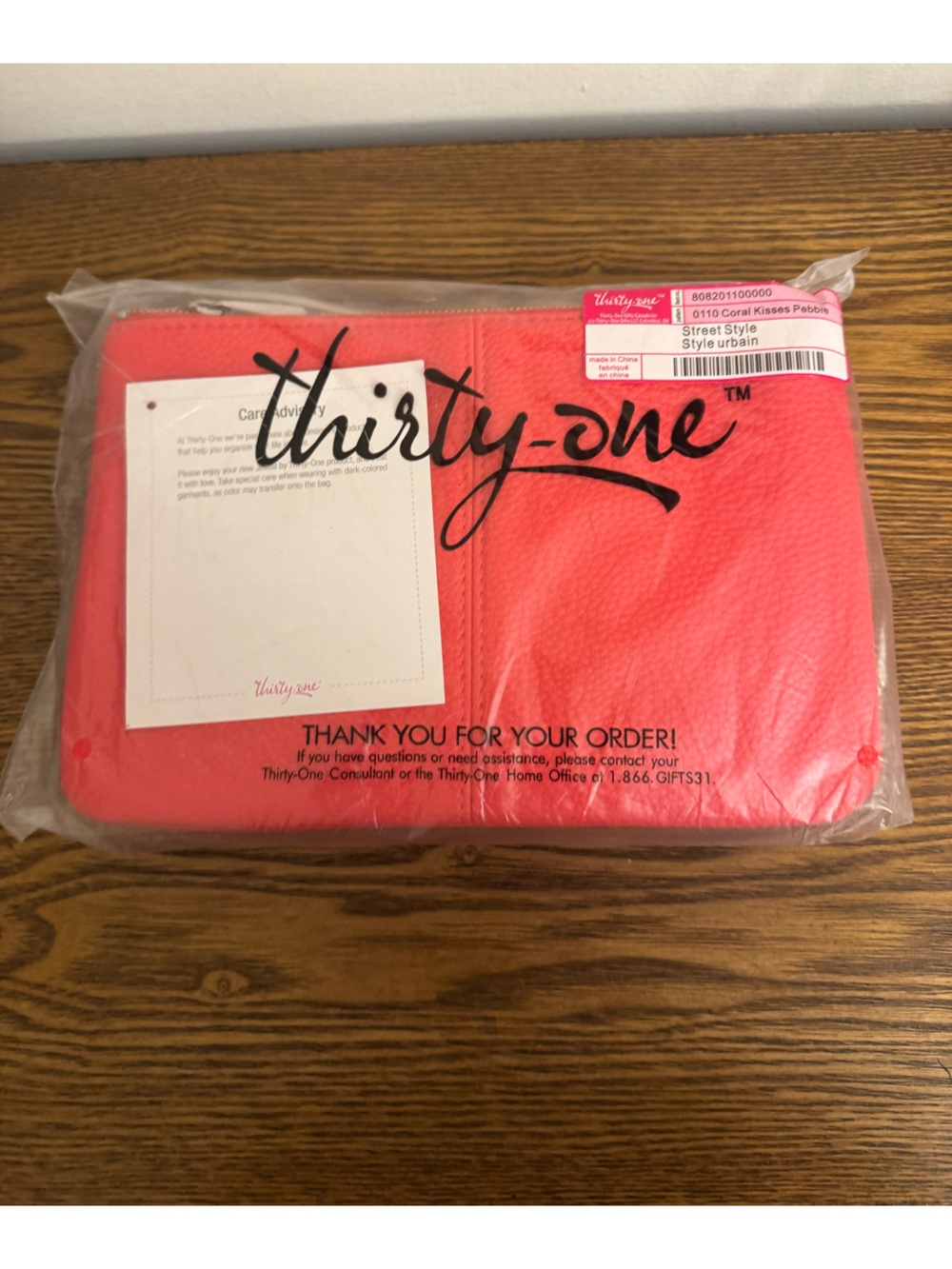 NWT Thirty-One Street Style Crossbody Clutch Coral